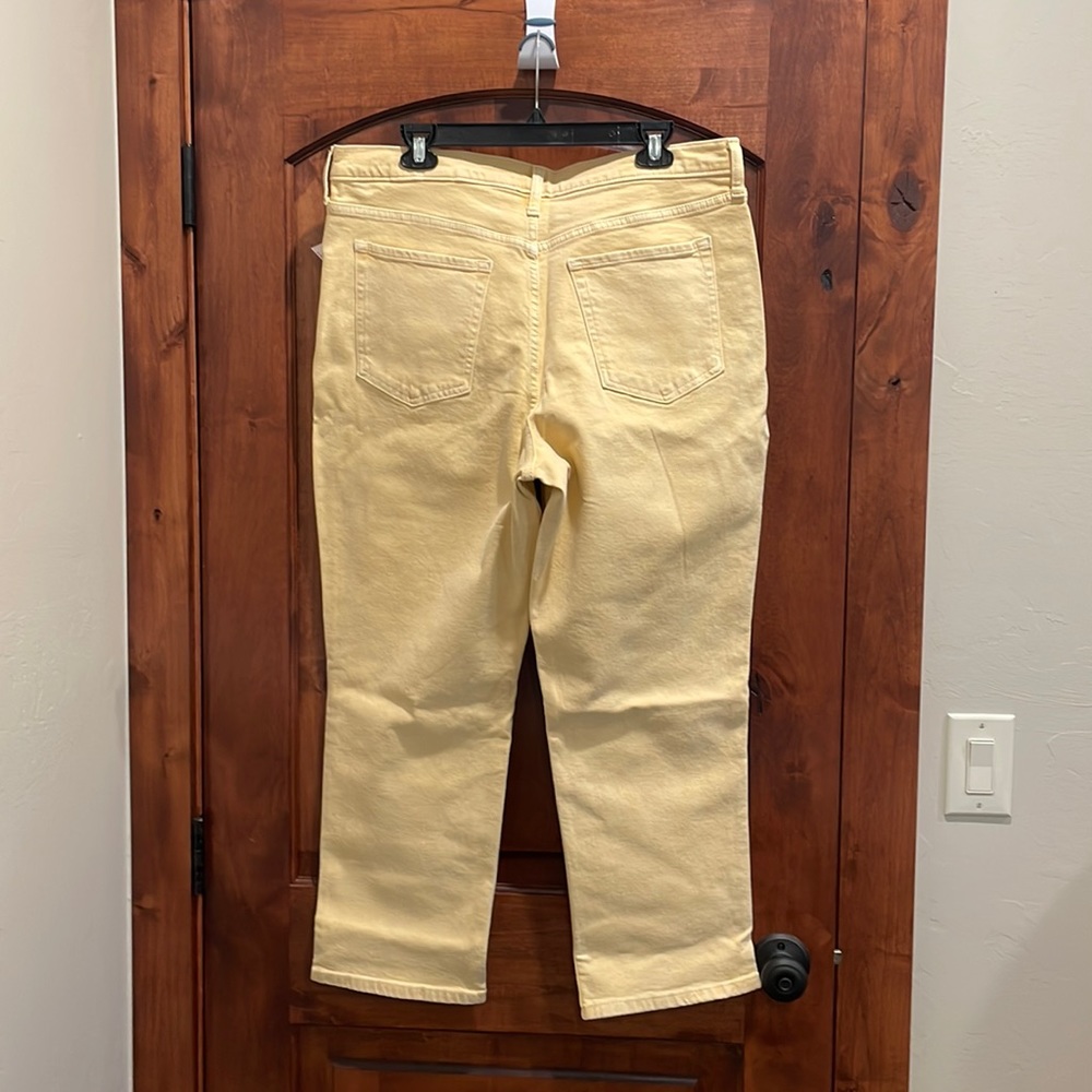 Women’s Jeans - Picture 2 of 5
